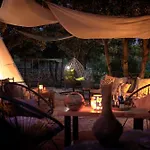 Oxa Dreamland Стари Град