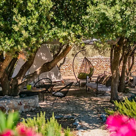 Oxa Dreamland * Stari Grad (Hvar)